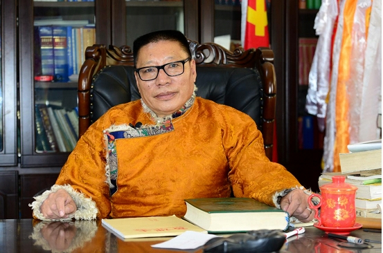 国医网 - 藏医人物--青海省果洛州泽珍达日杰医师