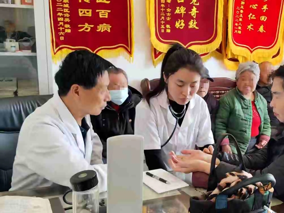 Ѫ˨�����������ף��Ѿң�����...