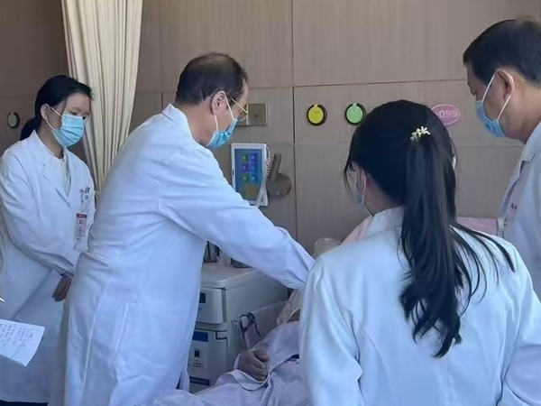 王英武:肝郁气滞湿热瘀血证癥...